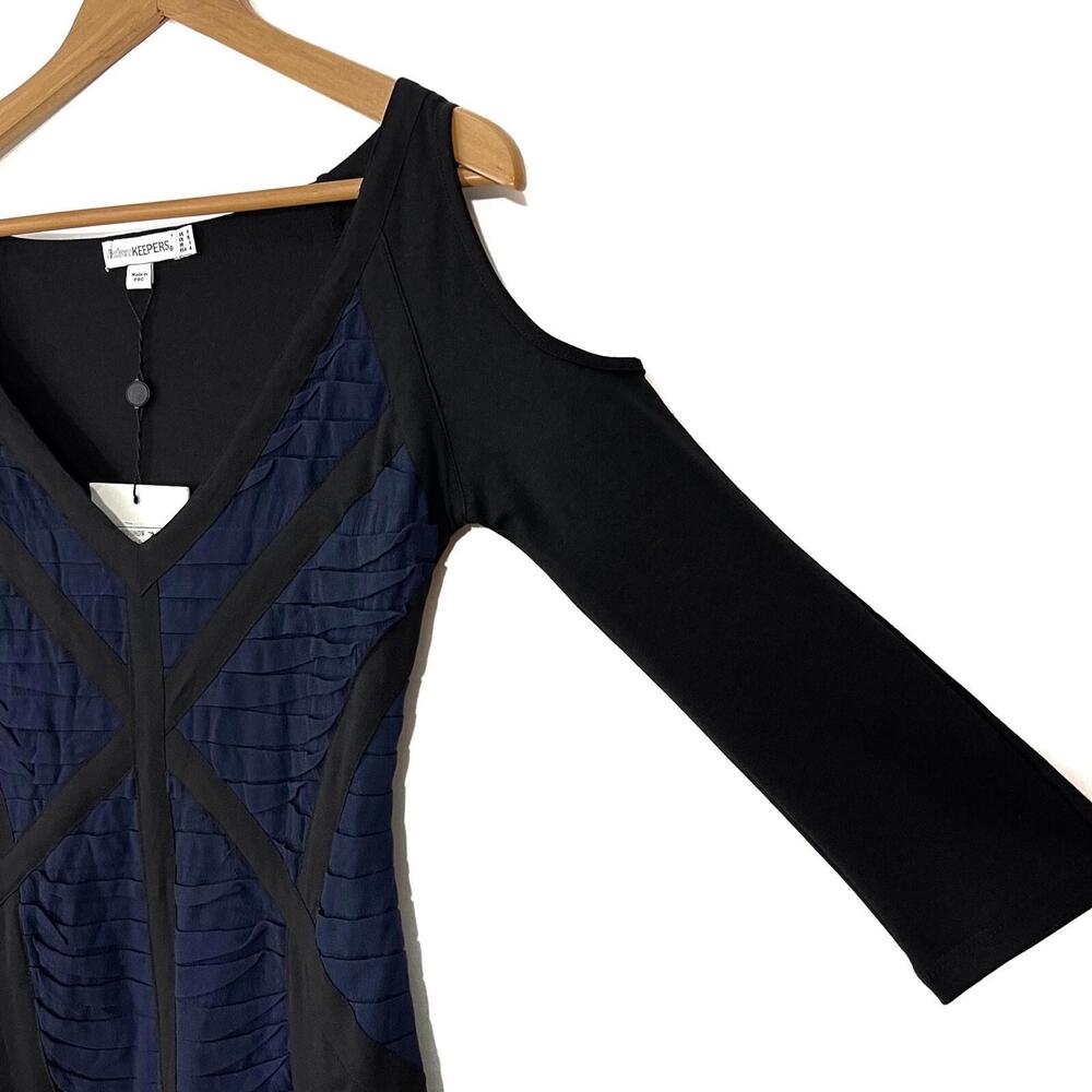 Finders Keepers Women’s Size 4 Small Blue Black Pleated Cold Shoulder Mini Dress - Picture 5 of 12
